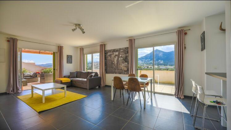 Chez Pasqua ! Appartement Spacieux Avec Terrasse 2 Chambres 6 Couchages En Rooftop LʼÎle-Rousse المظهر الخارجي الصورة