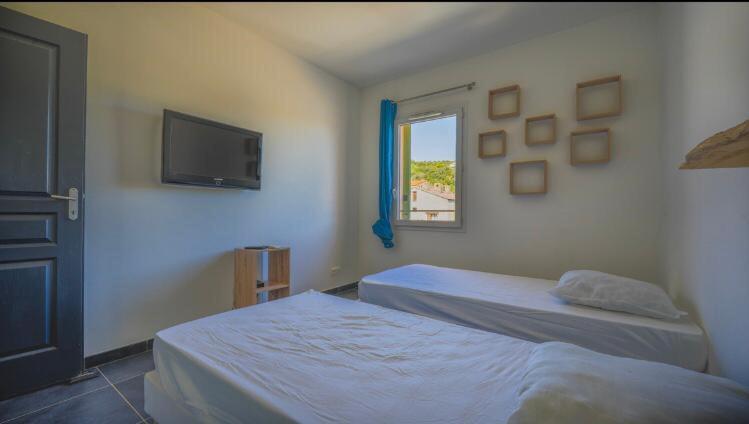 Chez Pasqua ! Appartement Spacieux Avec Terrasse 2 Chambres 6 Couchages En Rooftop LʼÎle-Rousse المظهر الخارجي الصورة